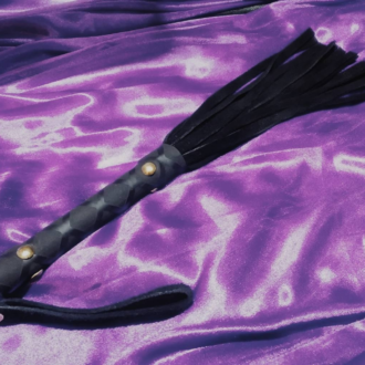 leather whip 30см